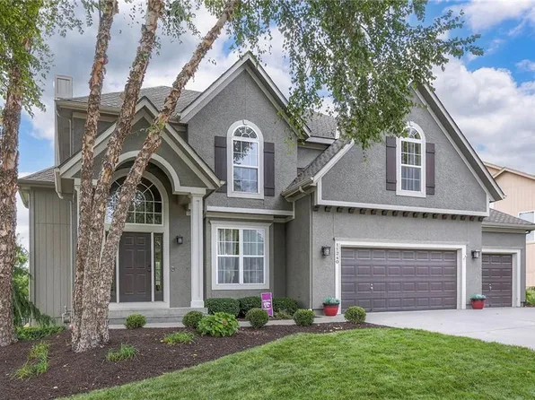 11240 S Lewis Dr, Olathe, KS 66061