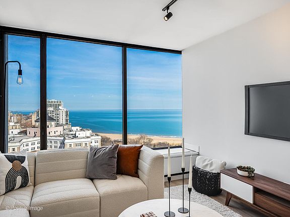 5th image of 5455 N Sheridan Rd APT 3203