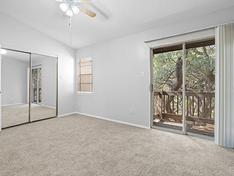 1815 River Crossing Cir #D — Photo 17