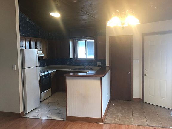 4th image of 44 Knoll Dr #E2