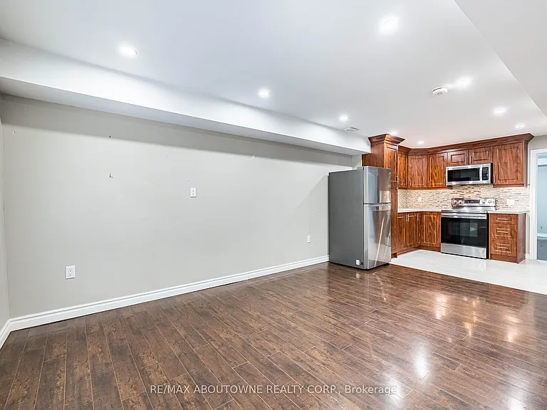 22 Ryan St #BASEMENT — Photo 24