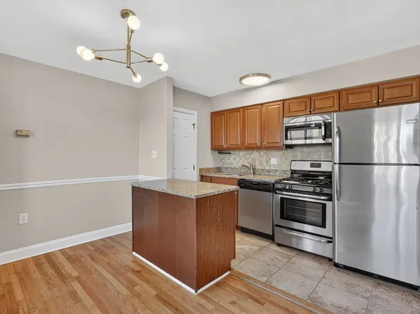 1200 S Arlington Ridge Rd, Arlington, VA