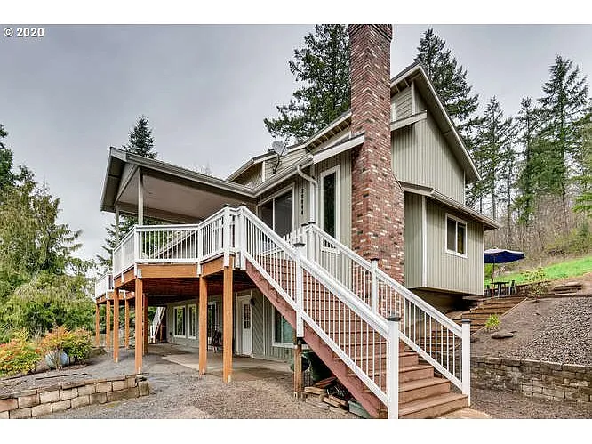 20555 SE Madrona Ln photo 1