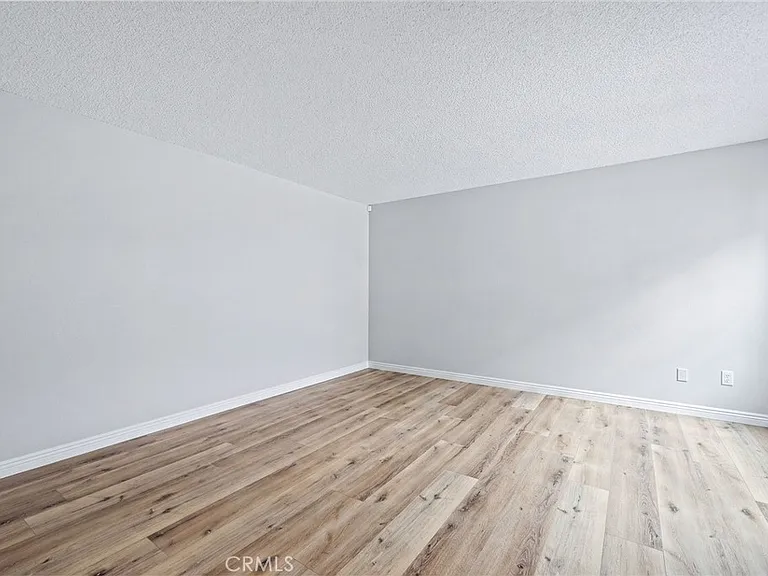 14 Aldergrove #29 — Photo 18