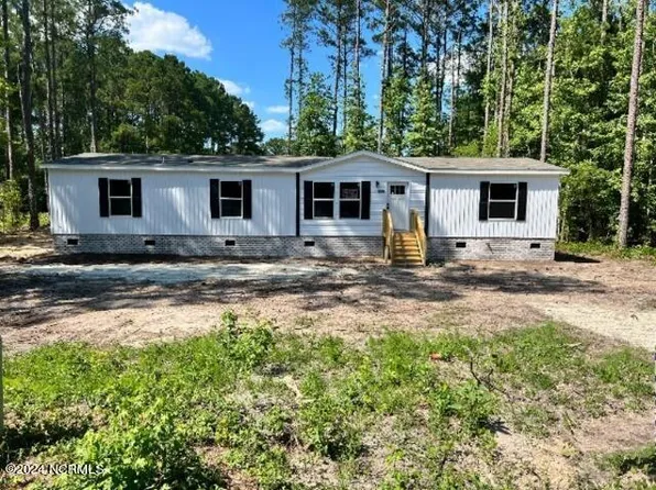 1408 Stanley Road SW, Supply, NC 28462