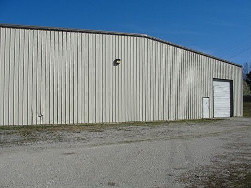 1st image of 928 Airways Blvd