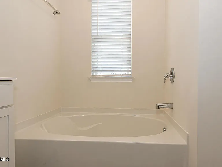 1606 River Poppy Rd — Photo 25