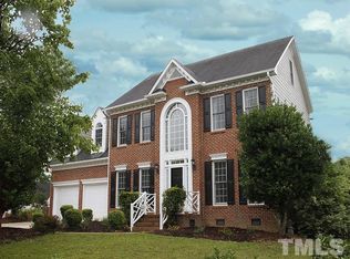 102 Lantern Green Ct, Cary, NC 27518
