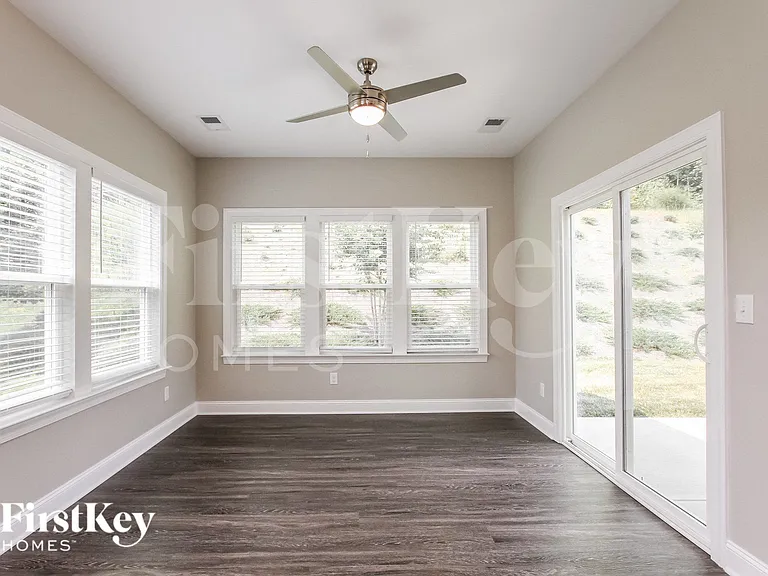 206 Paradise Hills Cir — Photo 10