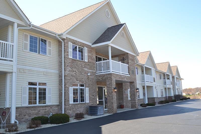 1st image of 1275 Shadowood Cir Unit 107