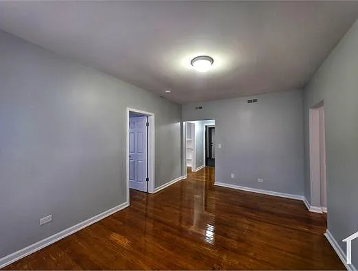 3 bed, 1000 sqft, $1,600 — Photo 4