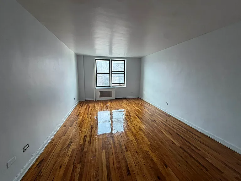 4411 Church Ave #4K — Photo 2