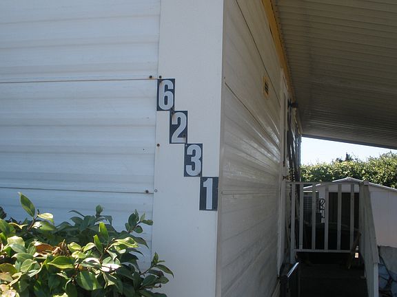 3rd image of 6262 Stagecoach Dr #92