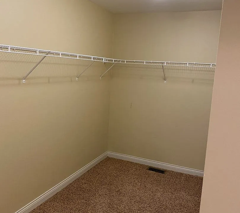 11975 Village Cir