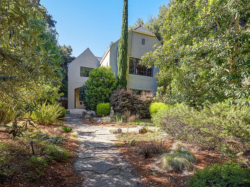 1st image of 275 Southwood Dr
