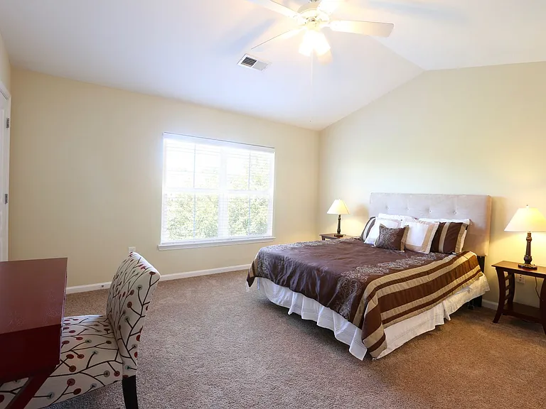 1625 Elmwood Ct #201 — Photo 15