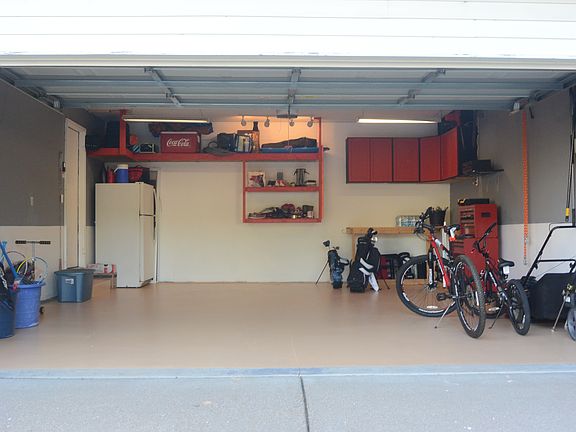2 car garage 
