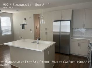 902 N Botanica Ln UNIT A, Azusa, CA 91702