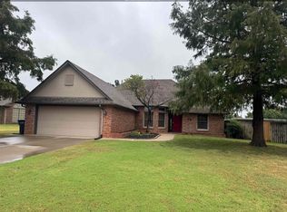 901 Bluestem Rd, Enid, OK 73703