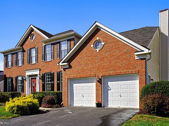 2nd image of 8240 Hortonia Point Dr