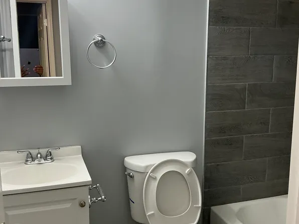 5109 F St SE #T1, Washington, DC 20019