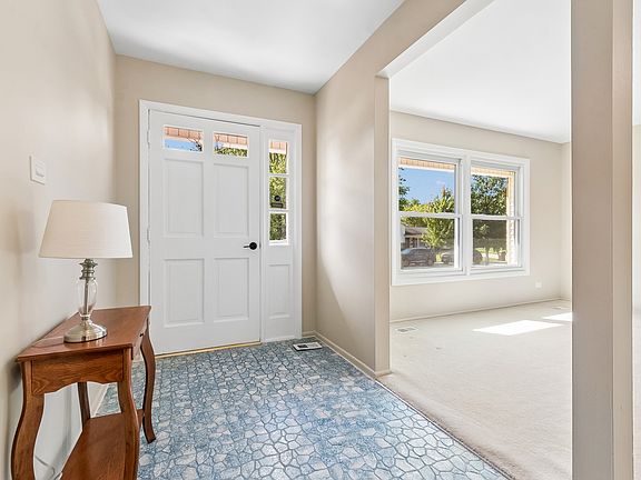 3rd image of 25 Red Haw Ln