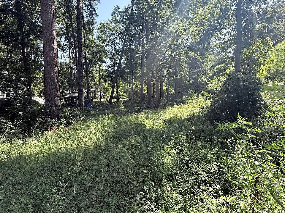 2nd image of 409 Dogwood Ln