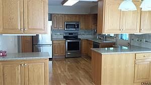 3rd image of 18 Pinewood Ave