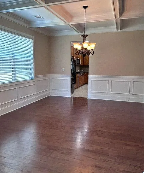 308 Fieldhouse Cir SW — Photo 8
