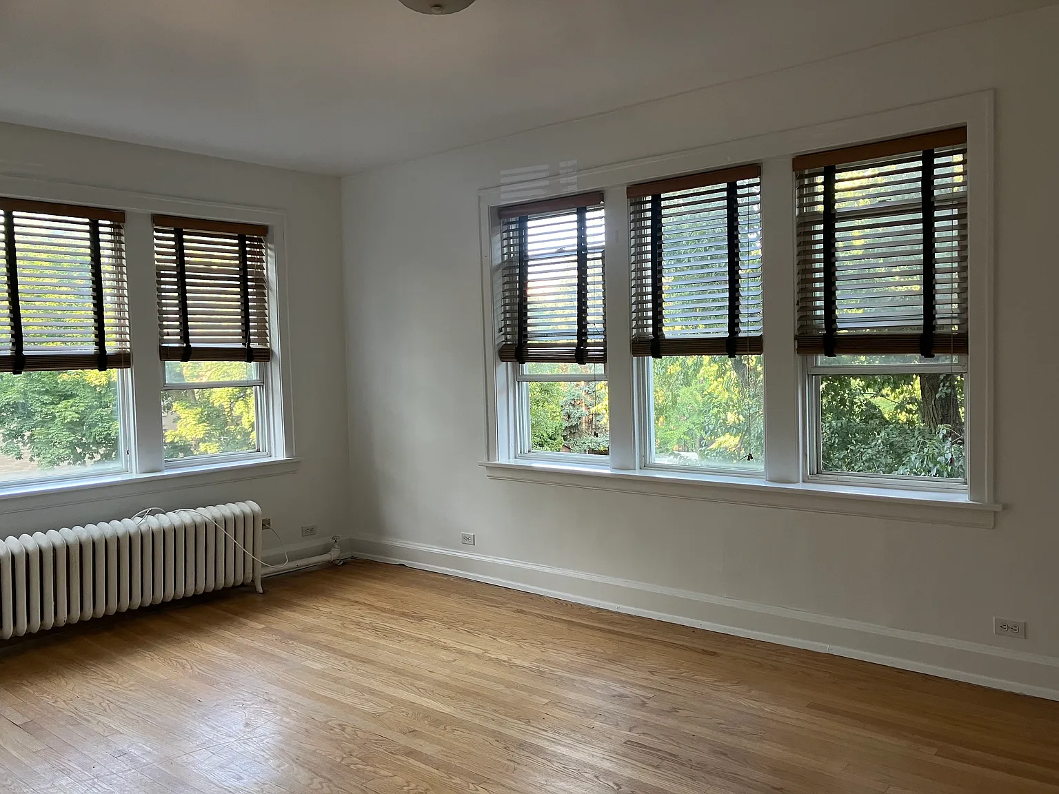 2 bed, 1000 sqft, $2,100 — Photo 4