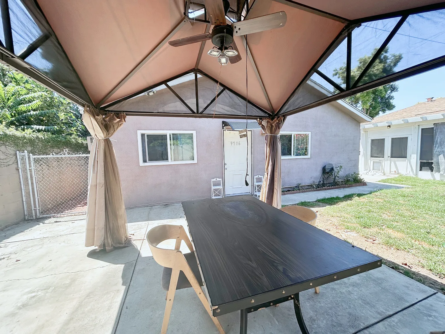 2 bed, $2,500 — Photo 2