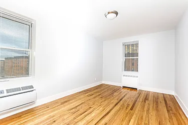 20-25 Seagirt Boulevard #6E in Far Rockaway, Queens | StreetEasy