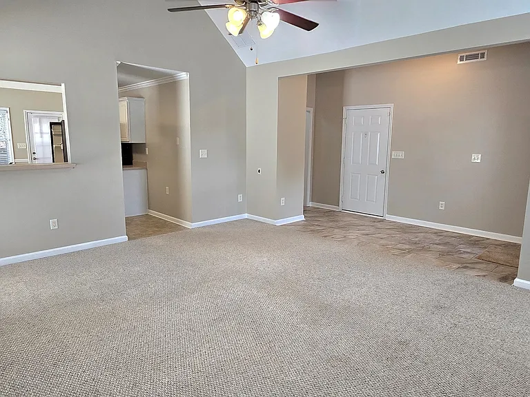 3 Castleton Ct — Photo 8