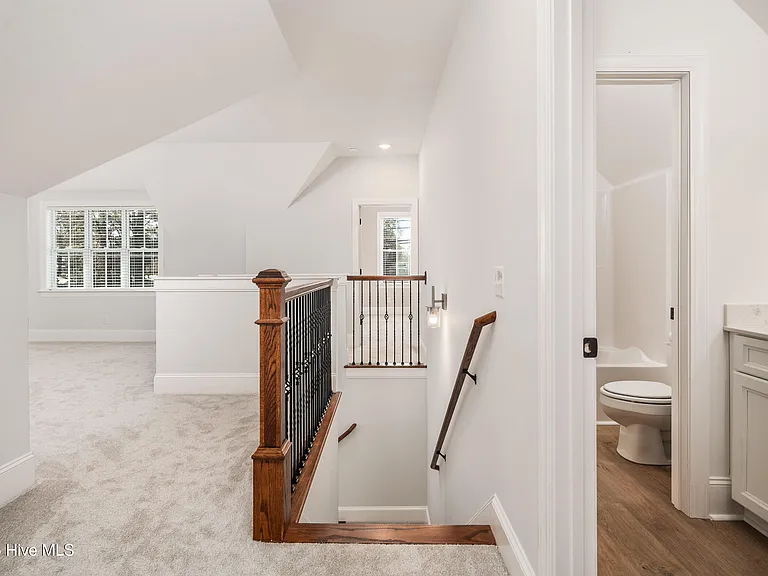 3842 W Wilson St — Photo 40
