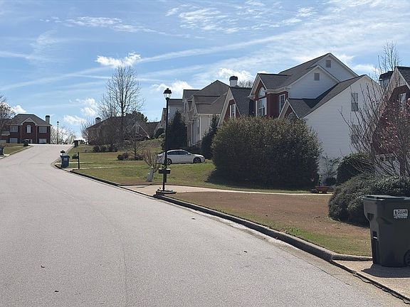 5th image of 184 Derby Run