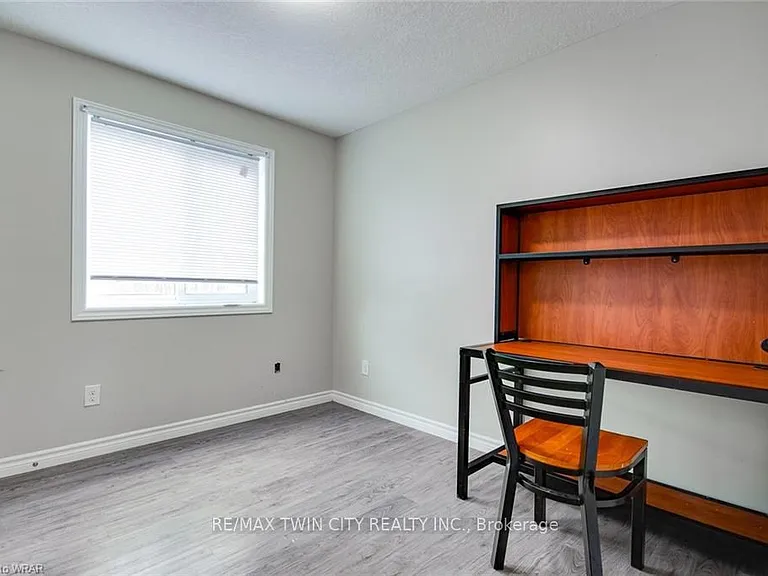 151 Bridgeport Rd E #4 — Photo 17