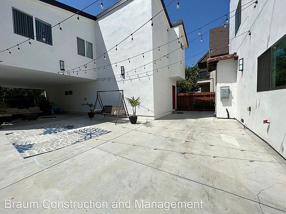2nd image of 1121 S Swall Dr #10008258
