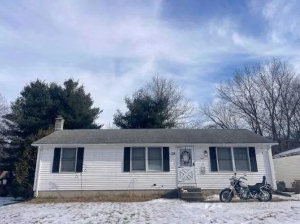 108 Vineland Ave, East Longmeadow, MA 01028