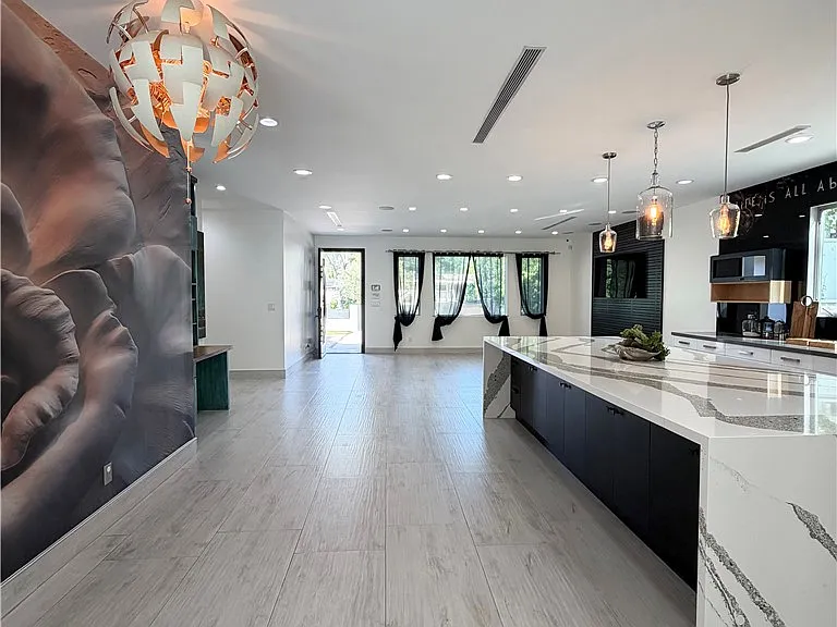 7067 Middlesbury Ridge Cir — Photo 10