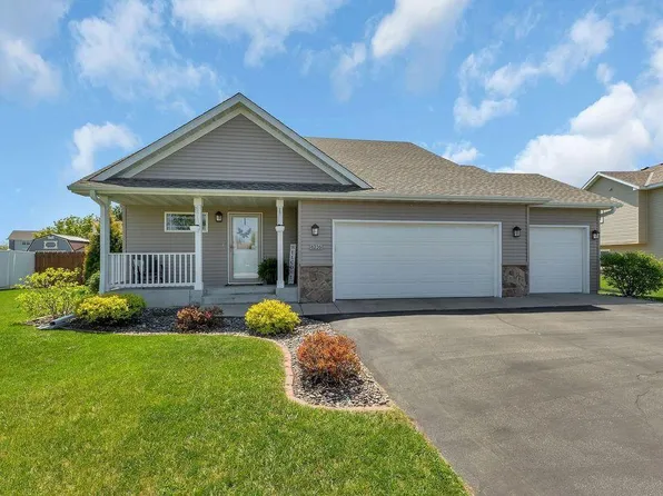 6226 Cory Cir, Saint Cloud, MN 56303