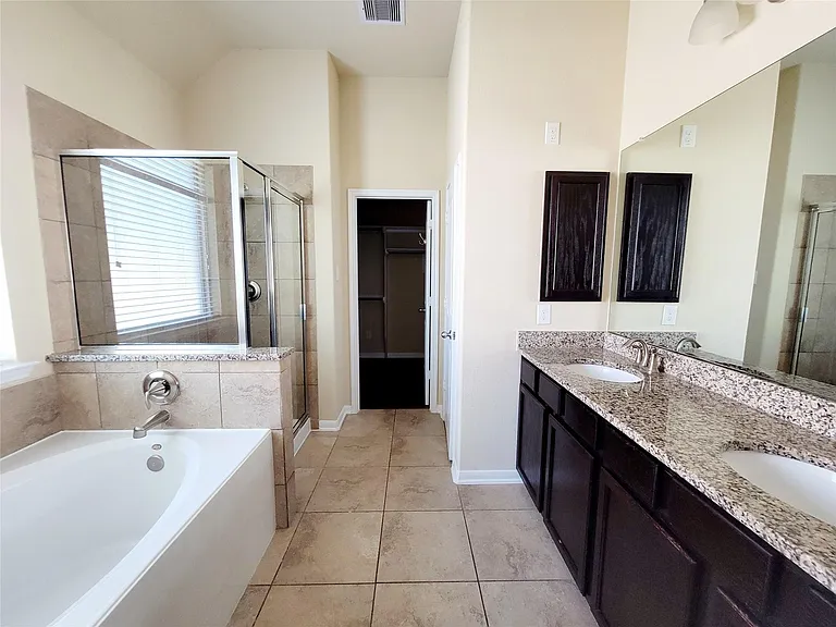 9415 Harmony Lake Ln — Photo 7