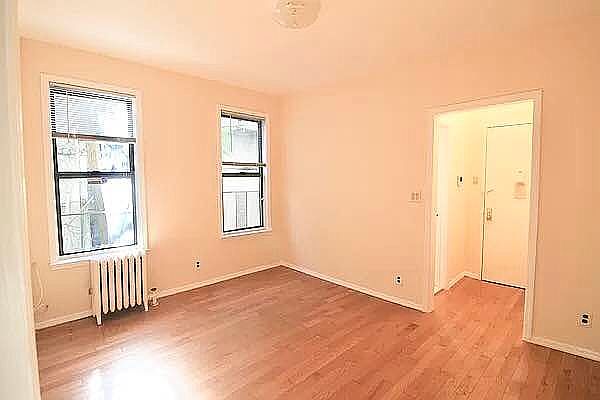 1st image of 27-63 Crescent St #1