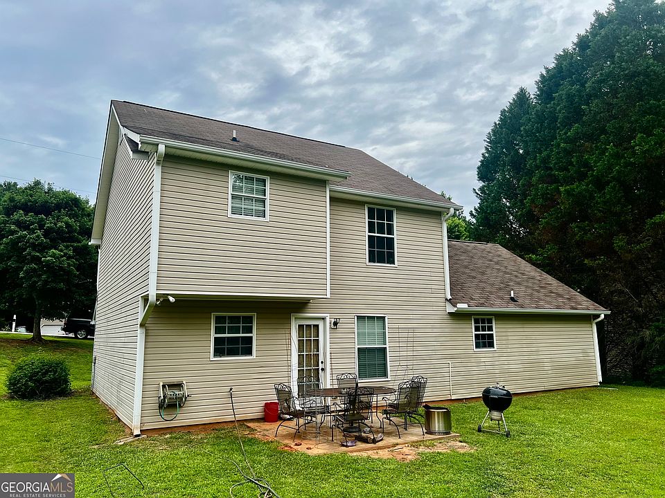 2nd image of 230 Autumn Ridge Ct