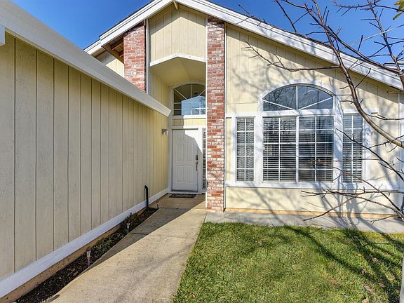 3rd image of 8453 Casablanca Way