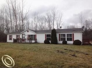 27430 Sumpter Rd, Belleville, MI 48111