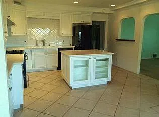 2 bed, 1226 sqft, $3,500 — Photo 1