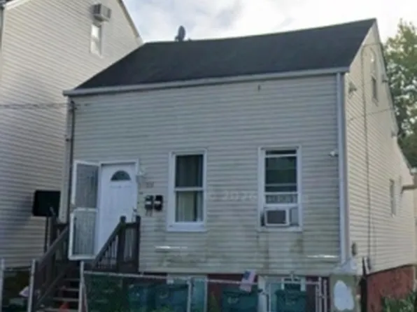 126 Montgomery St, Paterson City, NJ 07501