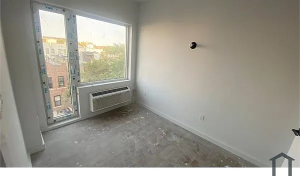 2103 Union St #4J — Photo 2