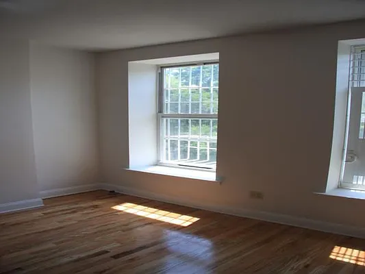 Rented by Lang Realty LLC | media 3