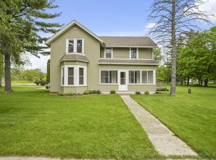 510 E Main St, Eagle, WI 53119